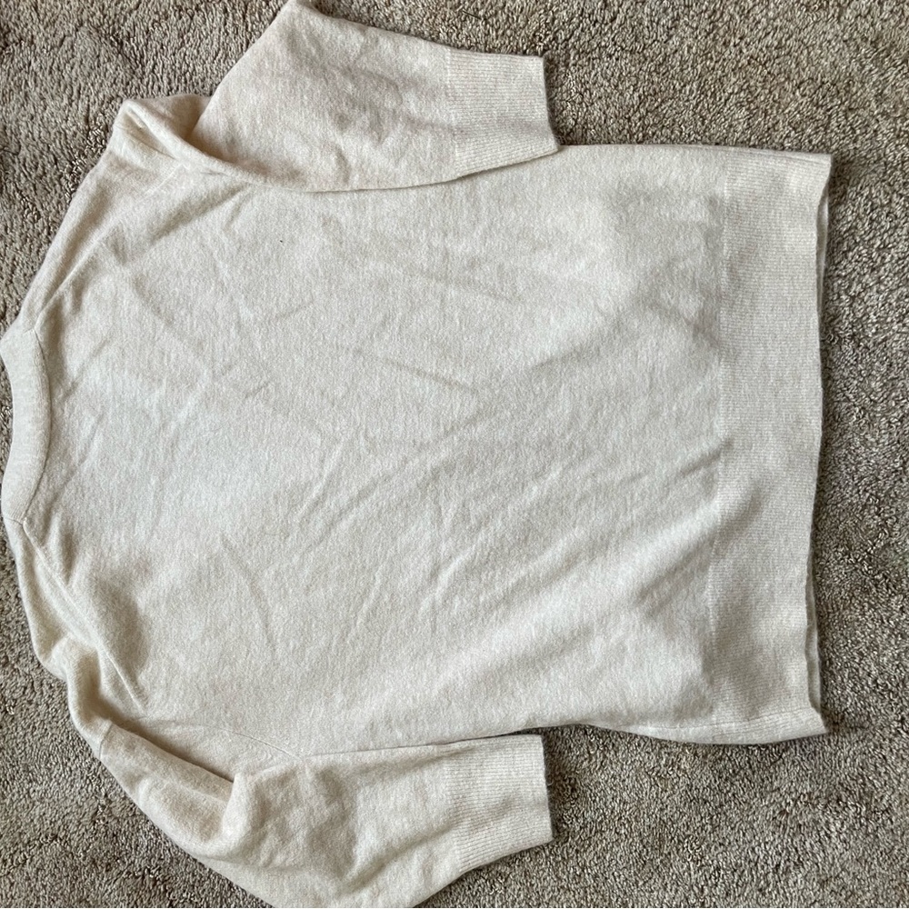 Wilfred Women’s Cardigan Size 3(L or XL) Cream Alpaca Knit Casual Office Neutral - Picture 6 of 9